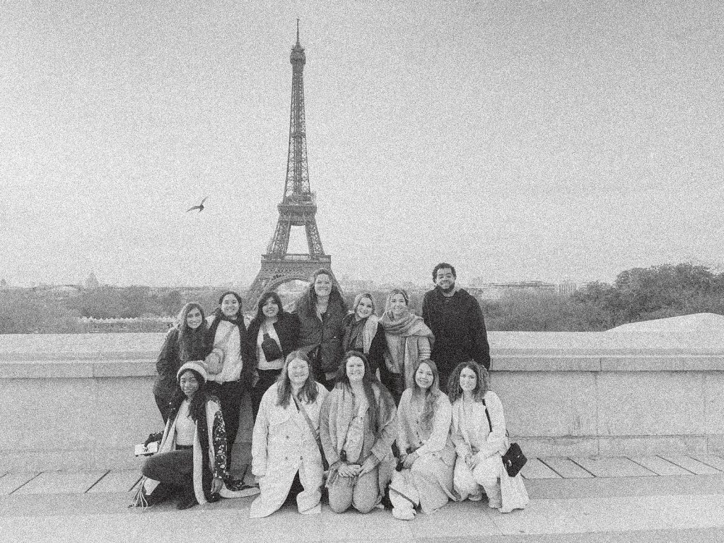 ef ultimate break discount code, photo of group travel ef ultimate break tour in paris france.